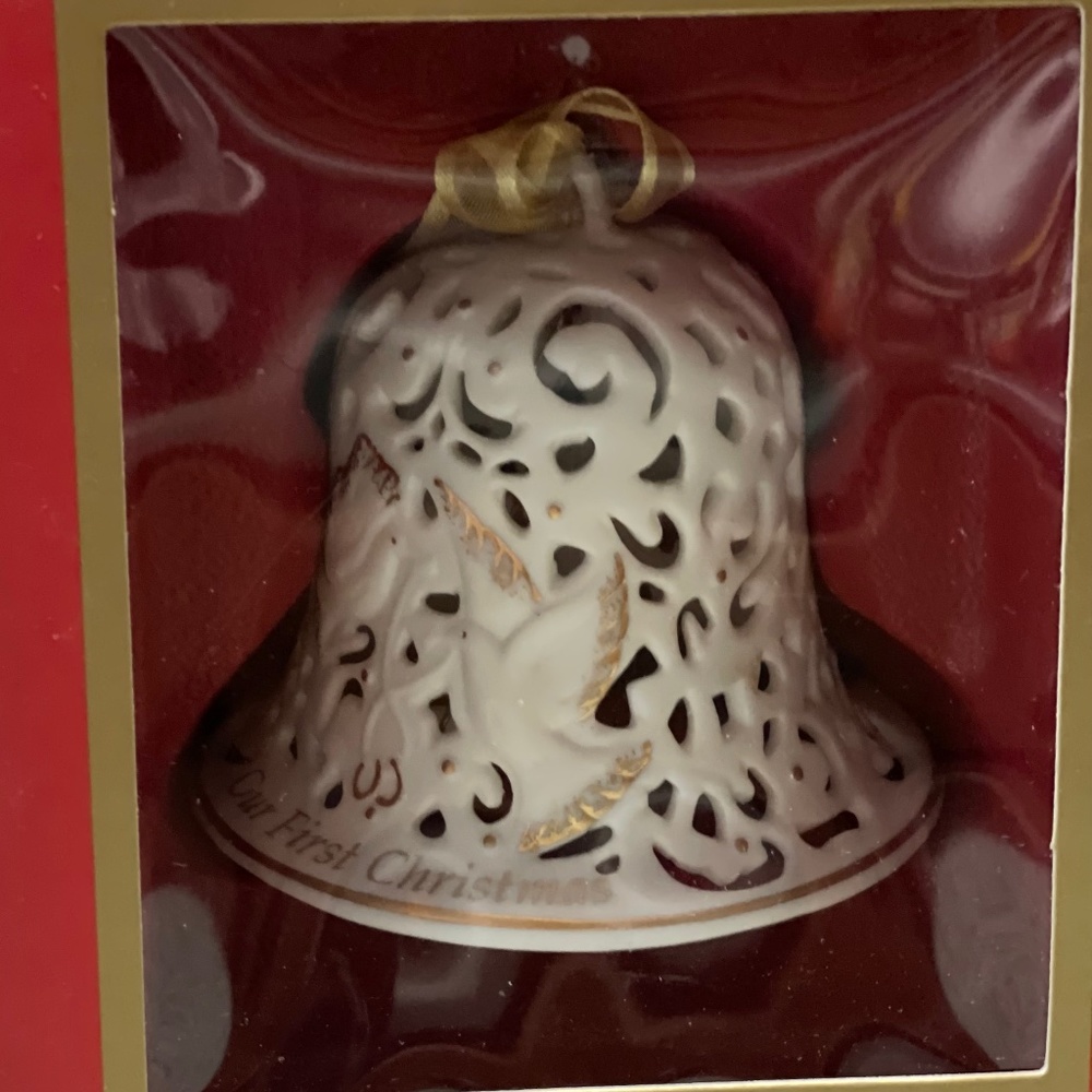 Wedgewood  Our First Christmas 2005 Bell